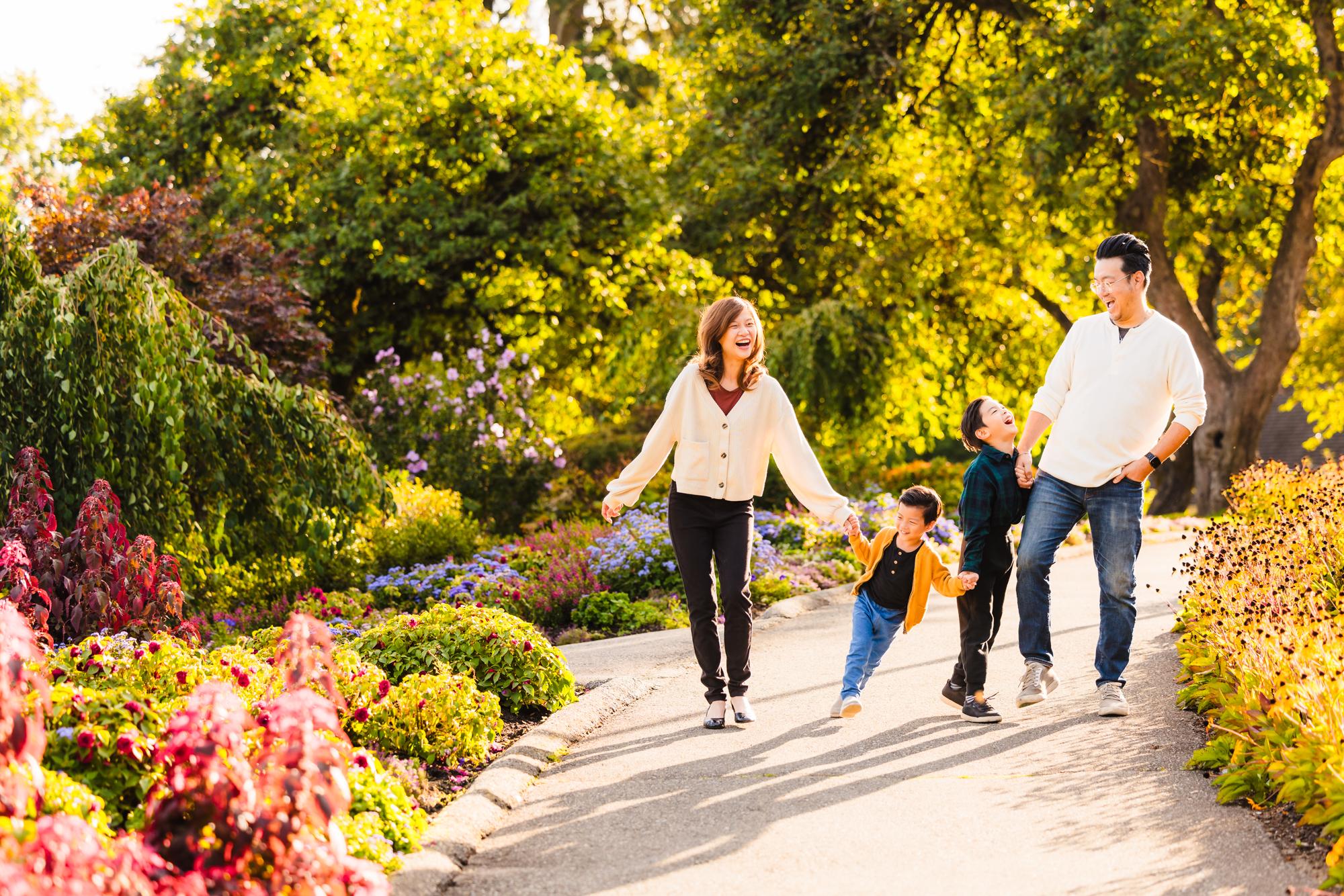 Golden Hour Family Shoot at Deer Lake Park