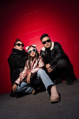 mobile - carousel-hero-element image-8